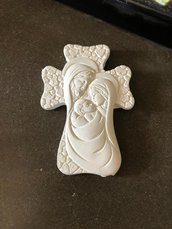 Sacra famiglia su croce in gesso ceramico profumato per fai da te 