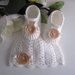 Coordinato scarpine+cappellino bianco/panna-fiore beige neonata uncinetto
