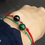 Bracciale di corda con gemma in malachite per il 4. chakra Anahata, fatto a mano