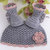 Set cappellino+scarpine grigio/rosa antico neonata cotone all'uncinetto