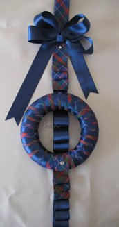 Ghirlanda Fuori Porta Addobbo di Natale con fiocco blu e fantasia scozzese