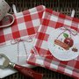 Coppia di presine a quadretti bianco-rosso stile country