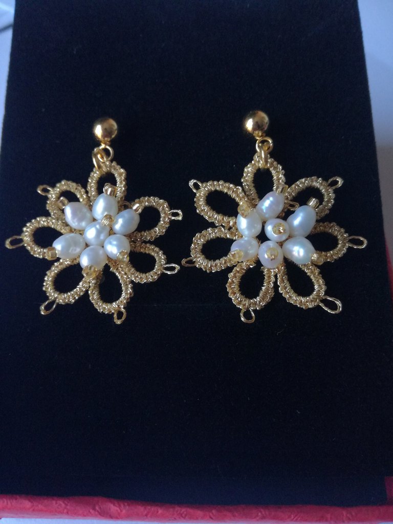 Orecchini In Oro G 750/1000 Lobo Fiore Con Perla Usato - Outlet dei