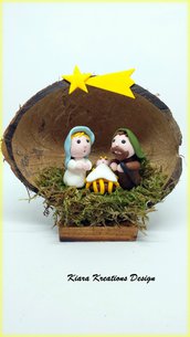 Presepe nella noce di cocco in fimo, presepe in miniatura come idea regalo natale per la famiglia