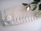 Copertina neonato lana color panna fatta a mano idea regalo corredino nascita battesimo cerimonia uncinetto