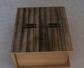 Portaoggetti  in legno naturale a forma di libro dei tesori