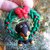 Decorazione natalizia bassotto nella ghirlanda in fimo, addobbi per albero di natale come regalo famiglia