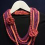 Collana lana arlecchino viola e arancio con due rose 