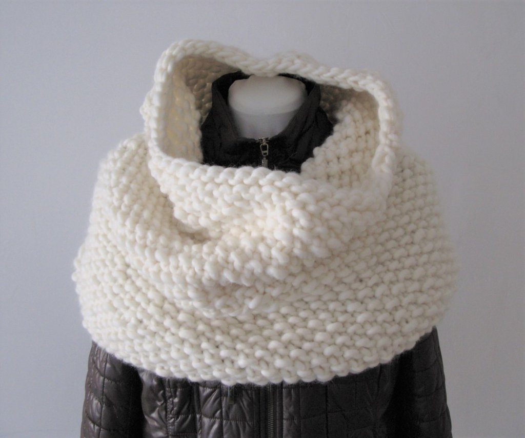 Sciarpa In Pelliccia Di Coniglio 100% Reale Con Pompon – Fatta A Mano, Nero/Bianco, Donna