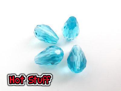 2 Goccia in cristallo sfaccettate - Lago blu (12x8mm) 2 Goccia in cristallo sfaccettate - Lago blu (12x8mm)