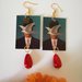 Magritte orecchini di carta con ciondolo rettangolare e perla rossa