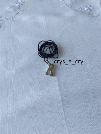 collana con ciondolo lettere .R. INIZIALE ALFABETO colore argento collana con ciondolo lettere .R. INIZIALE ALFABETO colore argento