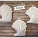 Gessetto Albero della Vita con 3 figure sacre Misure 5,5 x 4,5 cm