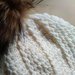 Berretto uncinetto donna bianco panna lana merinos con pompon in pelliccia cappello elegante sportivo lana panna bianco avorio