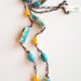 collana lunga catena in rame anticato e perle in ceramica dipinte a mano 