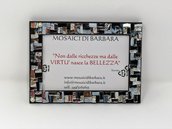 Cornice Porta Foto 10x15 cm decorata in Mosaico sulle tonalità dell'Argento, Bianco e Nero con texture Lineare