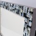 Cornice Porta Foto 20x30 cm decorata in Mosaico sulle tonalità dell'Argento, Bianco e Nero con texture Linear3