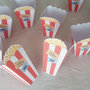 PopCorn box a tema cinema, giftbox portacaramelle, confetti, patatine pop corn per la tua festa a tema