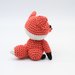 Volpe amigurumi fatta a mano all'uncinetto 