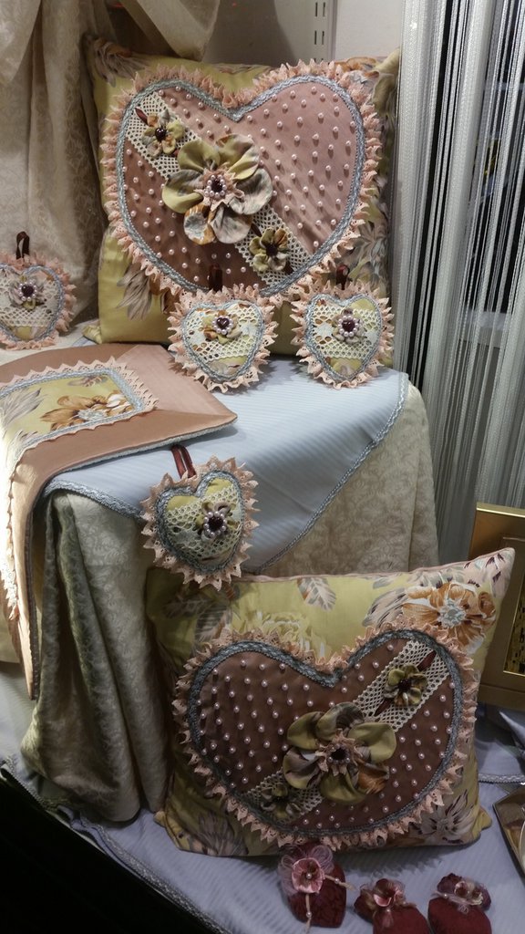 300 Perline Distanziali Oro Per Gioielli Fai Da Te – Forme: Fiore, Farfalla, Rotonde – 5-6 Mm