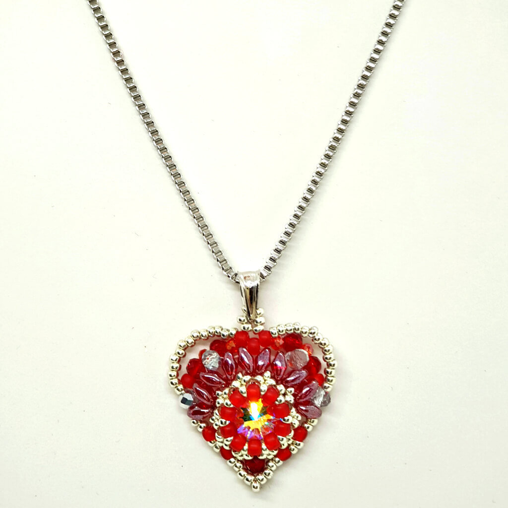 Collana con ciondolo a forma di cuore in argento sterling personalizzato: gioielli personalizzati per la mamma - Italia