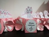 Scatoline Minù Aristogatti minou gattino caramelle porta confetti segnaposto bomboniere nascita compleanno