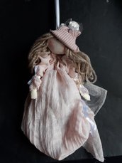 Amy bambola rosa