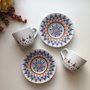 Tazzine di ceramica bianche con piattino decorare con mandala dipinto a mano 