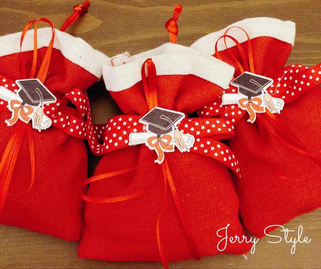 IDEE LAUREA BIOLOGIA SIMBOLO DNA CIONDOLO CON NAPPINA ROSSA - Doni Bomboniere