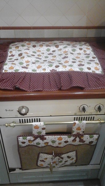 IN SALDO - Set cucina, copriforno e fornelli foglie d'autunno IN SALDO - Set cucina, copriforno e fornelli foglie d'autunno