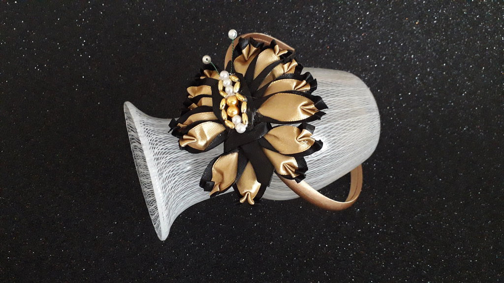 amangul Ghirlanda floreale per capelli con nastro, regolabile, con rose finte, per matrimoni, festival, feste, oggetti di scena fotografici fatti a mano (giallo