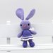 Coniglietta lilla amigurumi con vestitino fatta a mano all’uncinetto