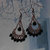 chandelier orecchini rame e swarowski neri