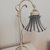 Lampada in ottone vintage recuperata e dipinta a mano in stile Shabby