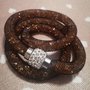 Collana rete tubolare con strass marrone e calamita