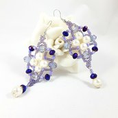 Orecchini di perle e perline, pendenti viola e lilla, pezzo unico, modello originale, idea regalo, festa della mamma, compleanno, nickel free.