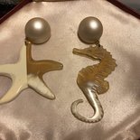 Orecchini a forma di cavalluccio marino in argento sterling, occhio di cristallo blu, gioielli per gli amanti del mare - Italia