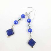 Orecchini pendenti con lapislazzuli, cistalli e  perle blu, pezzo unico, oaak, modello originale, idea regalo, compleanno, festa della mamma.