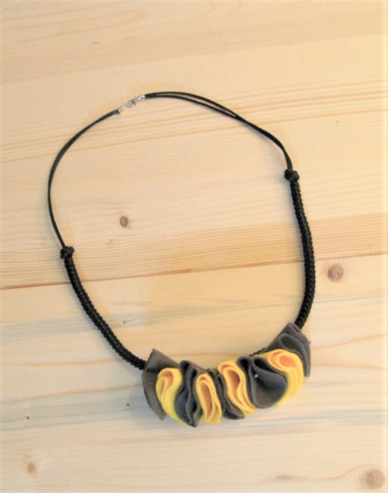 Collana con cordoncino ferro - Gioielli - Collane - di Sweet Vale | su