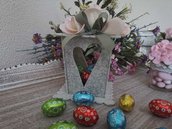 Lanterna feltro porta ovetti di Pasqua con rose in panno