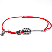 Bracciale di corda con pendente charm in argento Badminton, fatto a mano