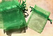 60 sacchetti sacchettini organza - verde mela - 8 x 7,5 cm  offerta