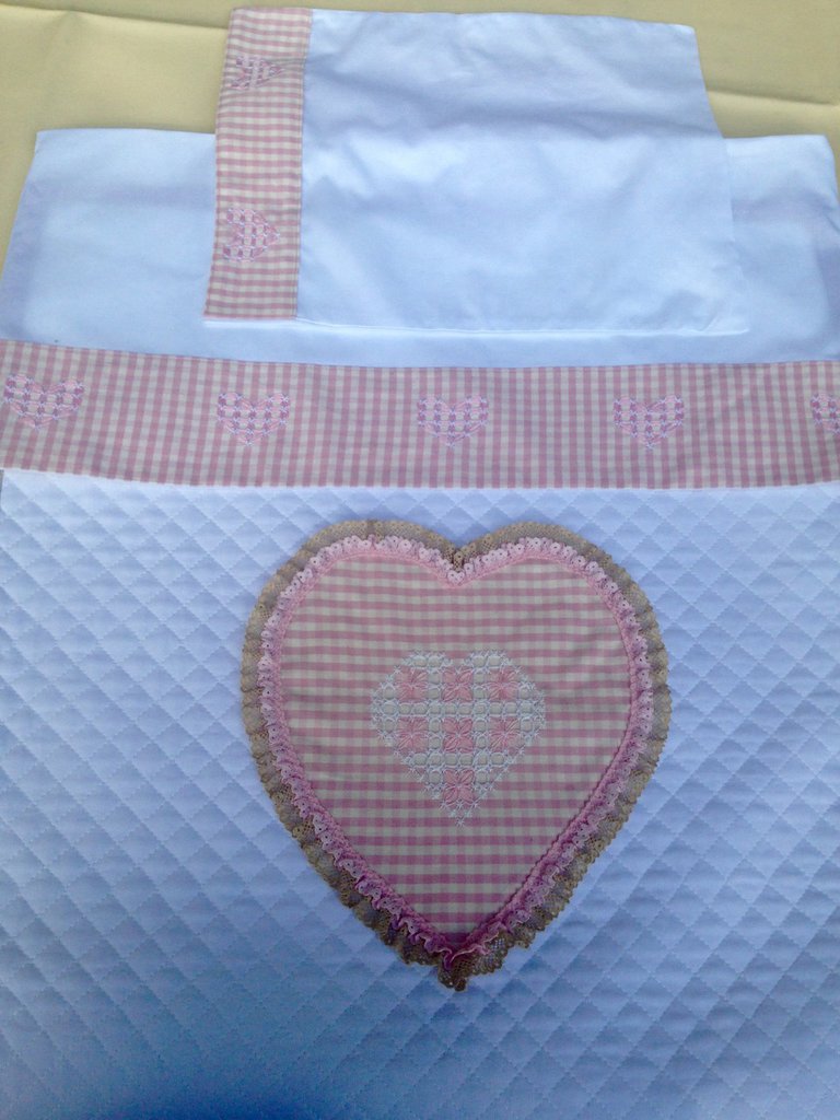 Set Lenzuola Culla Andy & Helen - 100% Cotone, Ricamato, Misura 110x80cm, Grigio - Foto 3