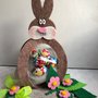 Coniglietto di Pasqua porta cioccolatini e ovetti infeltro