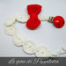Catenella portaciuccio crochet con fiocco rosso e clips di legno, idea regalo. 