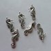 6 pcs Charms a forma di Cavalluccio Marino Double Colore Argento Antico 22x8mm - Mare - Estate - Spiaggia