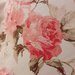 Coppia di cuscini a fantasia di rose rosa con bordo