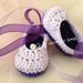 Scarpine a ballerina per neonata, viola e con nastrino in organza alla caviglia, realizzate in lana 100% italiana