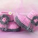 Scarpine a stivaletti per neonate, realizzate con uncinetto e lana italiana