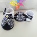 Scarpine sandaletti per neonata realizzate in cotone con uncinetto portafortuna neonato